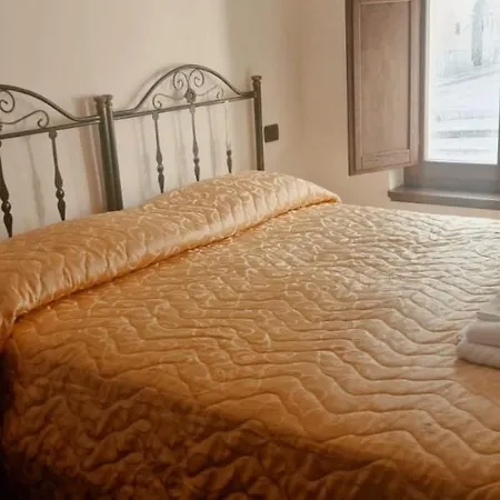 Casa Di Fiore Bad&breakfast Bed & Breakfast 3*